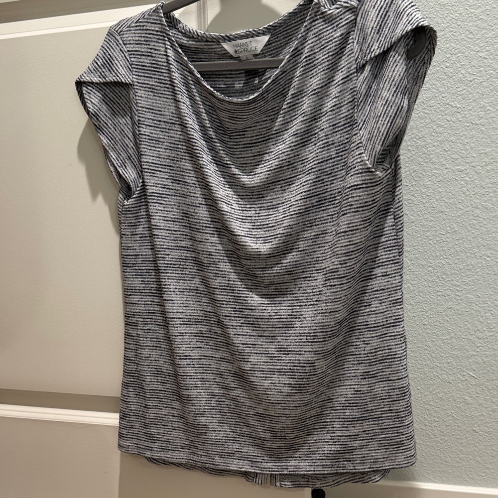 Market & Spruce Black and White Striped Short Sleeve Top
